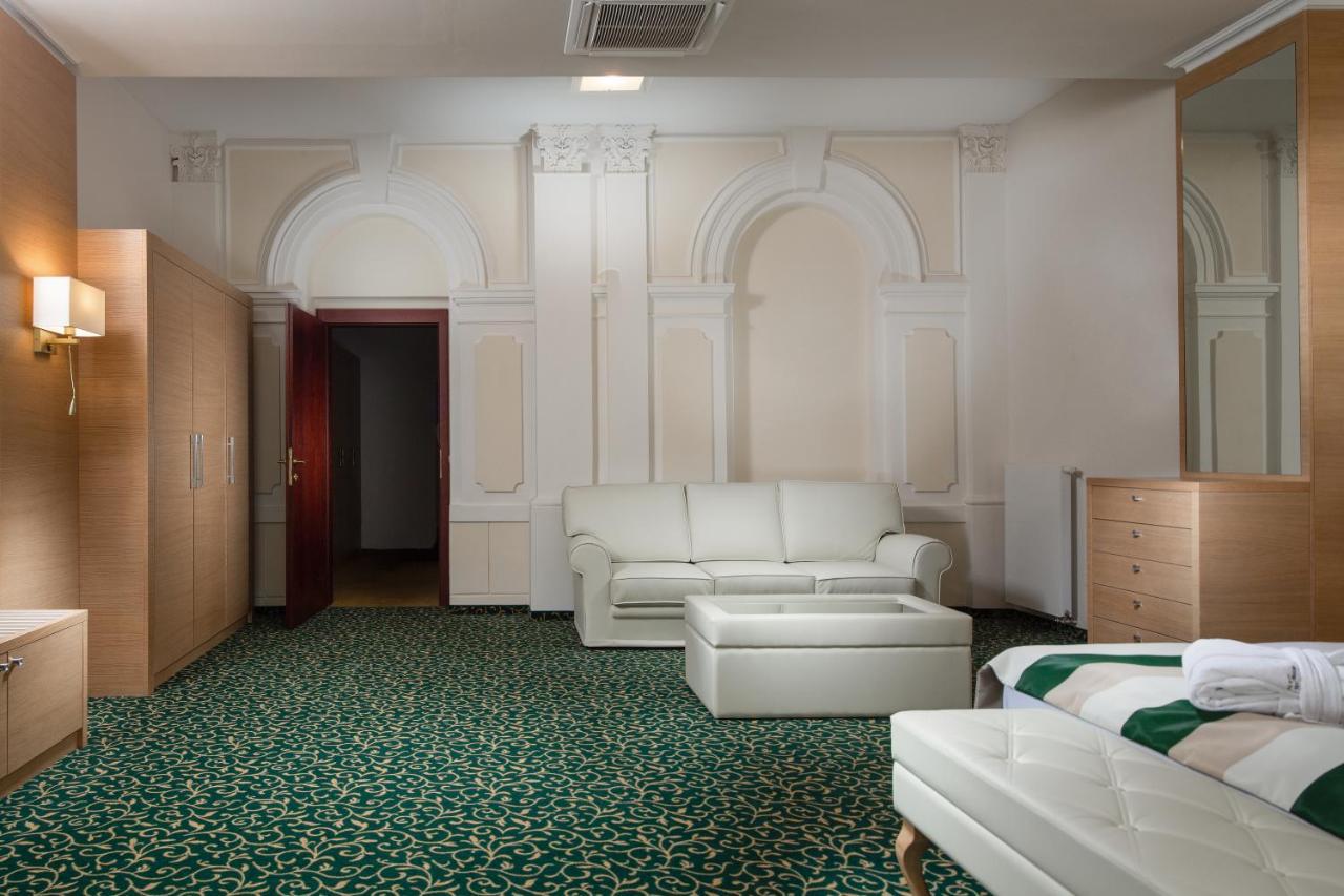 Grandhotel Nabokov Mariánské Lázně Kültér fotó