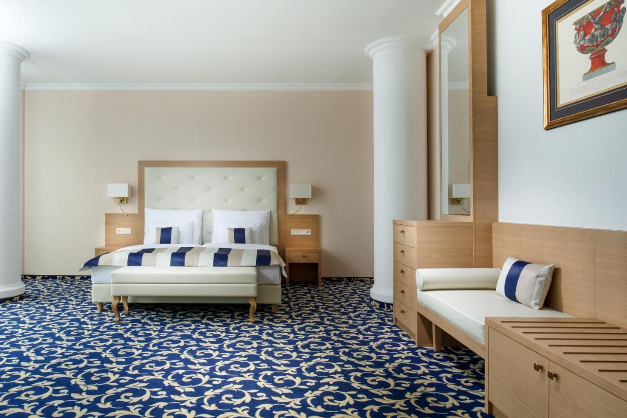 Grandhotel Nabokov Mariánské Lázně Kültér fotó