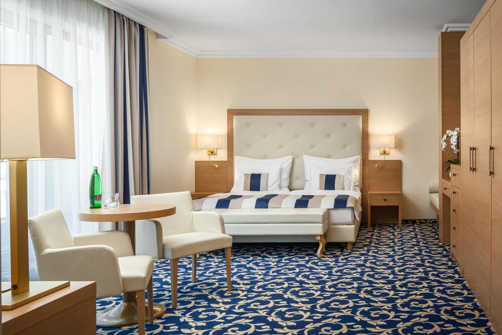Grandhotel Nabokov Mariánské Lázně Kültér fotó